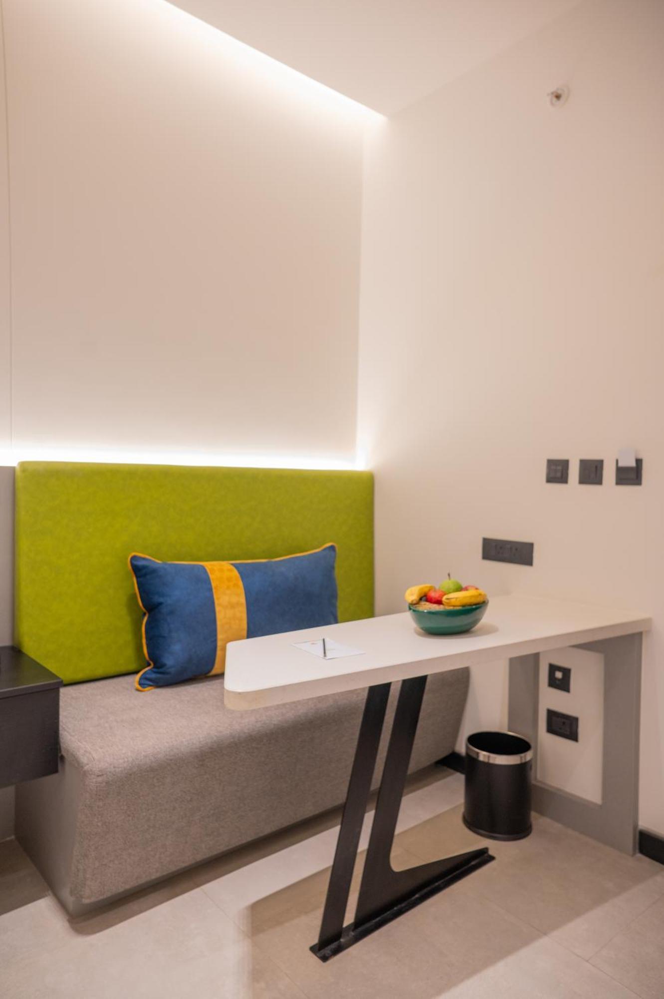 Zibe Luxe Kakinada By Grt Hotels Exterior foto